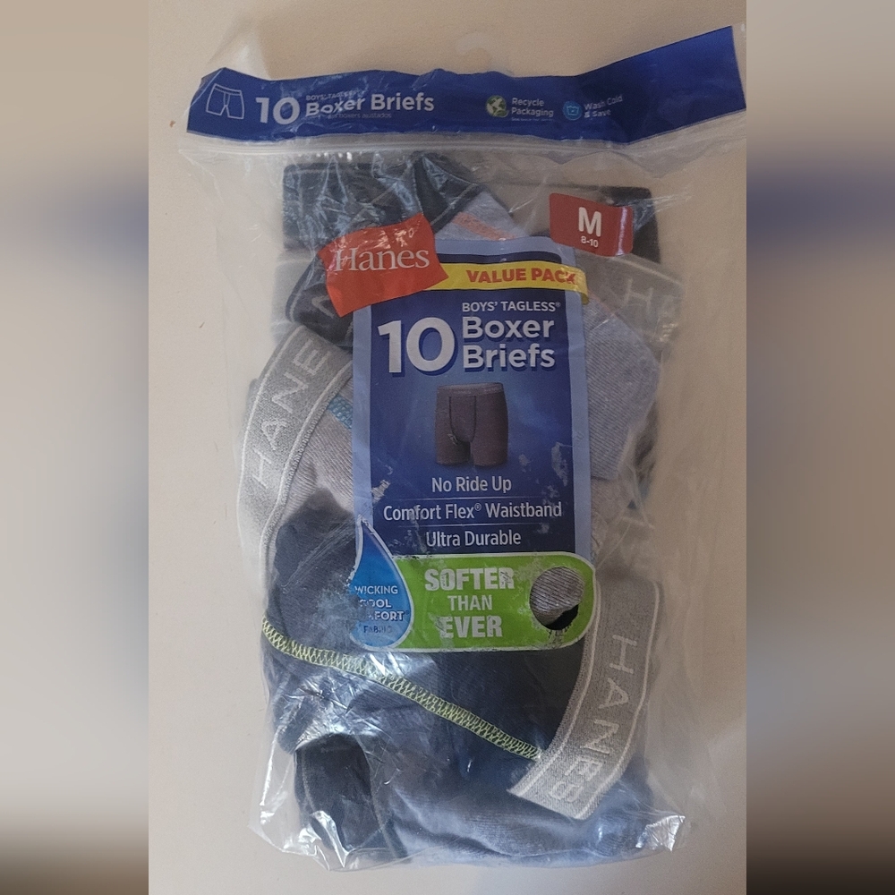 Hanes Boys' Boxer Briefs Size Medium 8-10 NEW